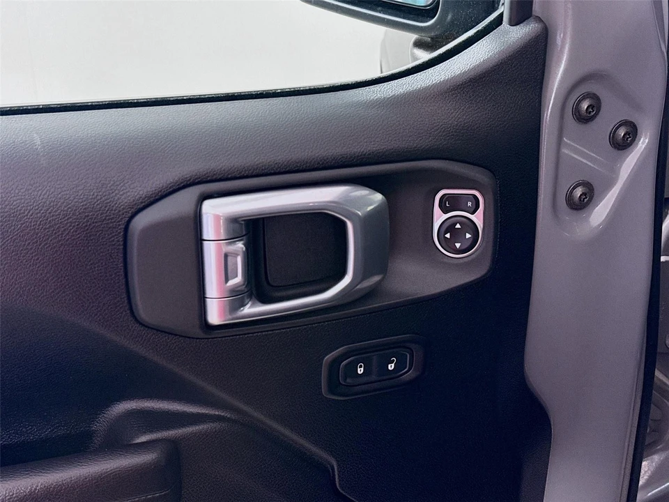 2021 Jeep JL Wrangler - Image 17 of 21