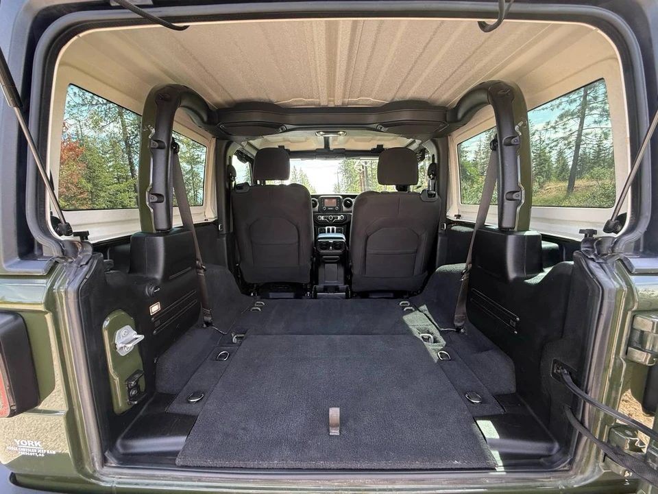 2021 Jeep JL Wrangler - Image 14 of 18