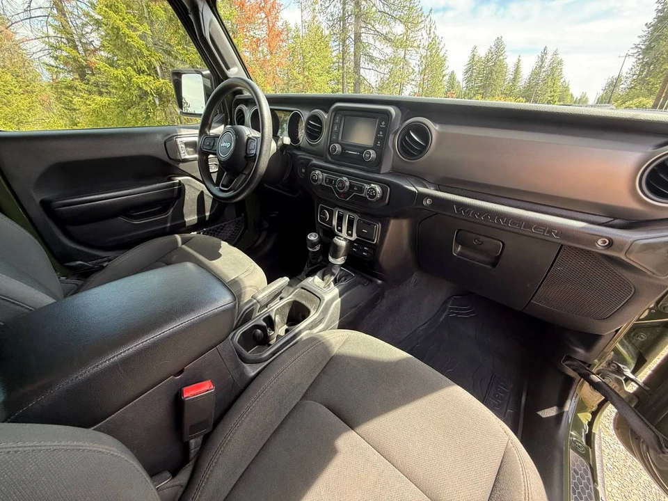2021 Jeep JL Wrangler - Image 8 of 18