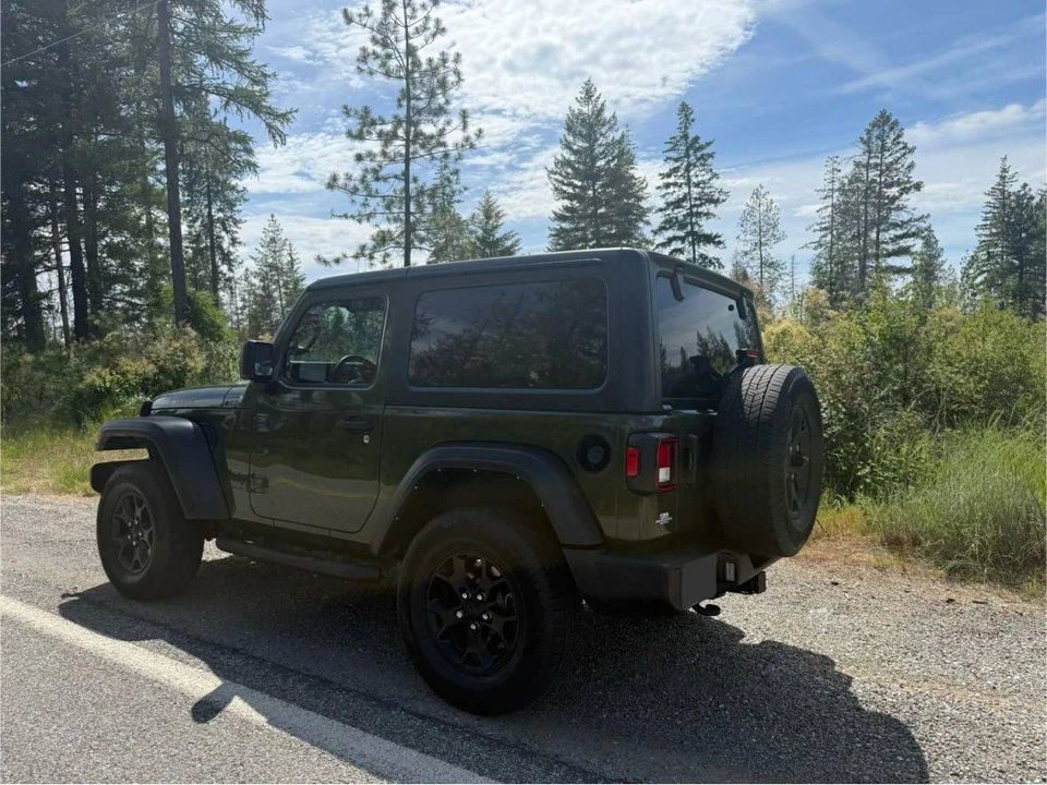 2021 Jeep JL Wrangler - Image 4 of 18