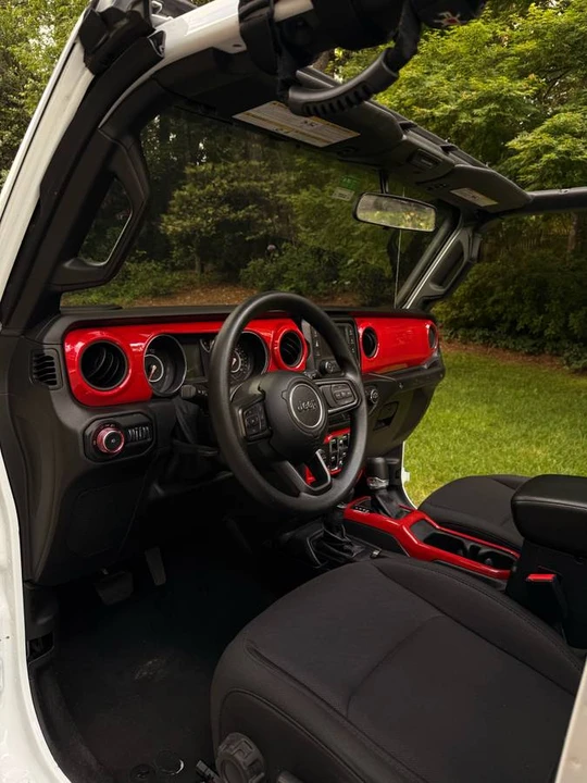 2021 Jeep JL Wrangler - Image 13 of 20