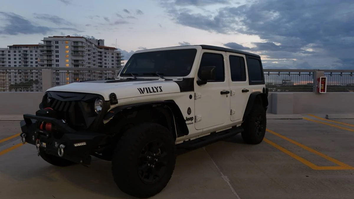 2021 Jeep JL Wrangler - Image 17 of 20