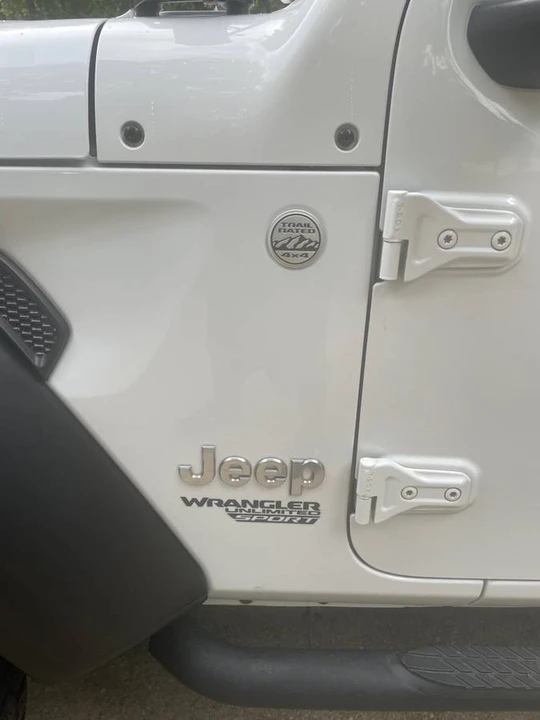 2021 Jeep JL Wrangler - Image 2 of 7