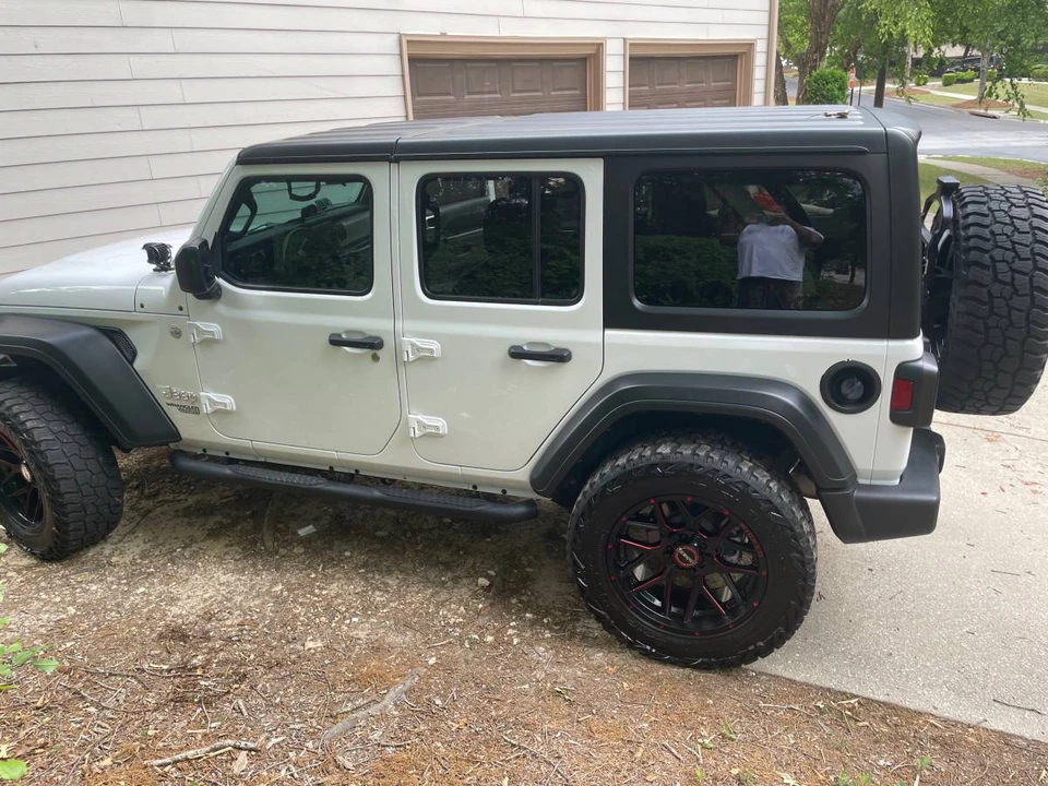 2021 Jeep JL Wrangler - Image 4 of 7