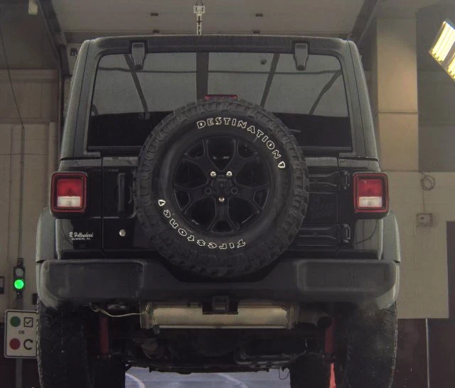 2021 Jeep JL Wrangler - Image 12 of 18