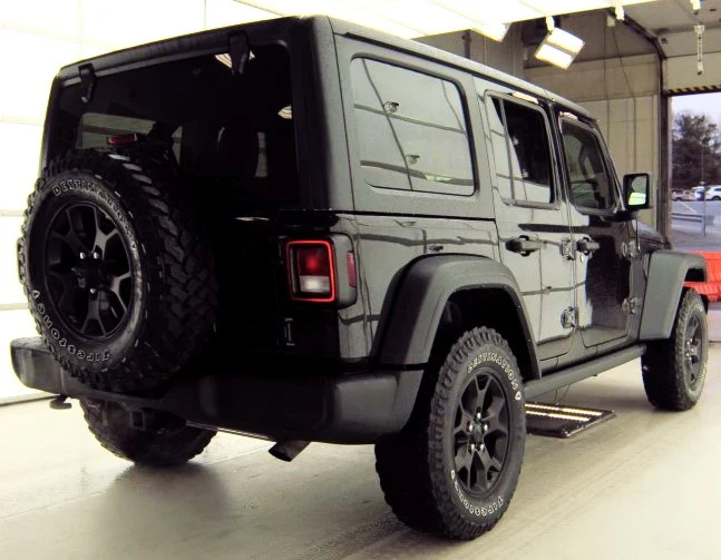 2021 Jeep JL Wrangler - Image 2 of 18