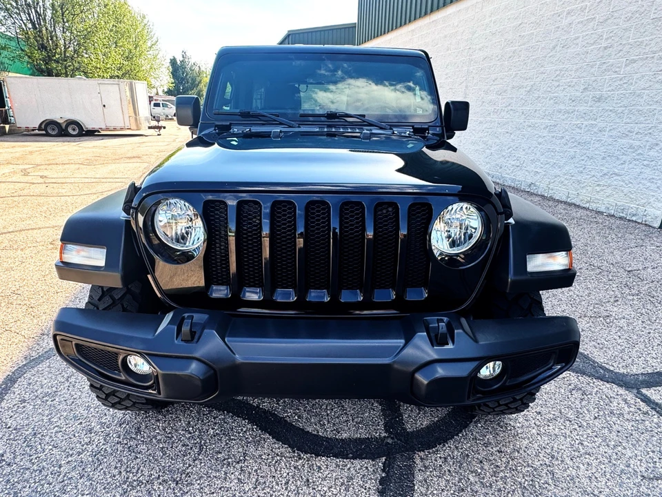 2021 Jeep Wrangler - Image 8 of 31