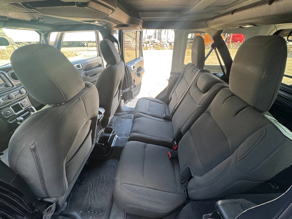 2021 Jeep Wrangler - Image 20 of 31