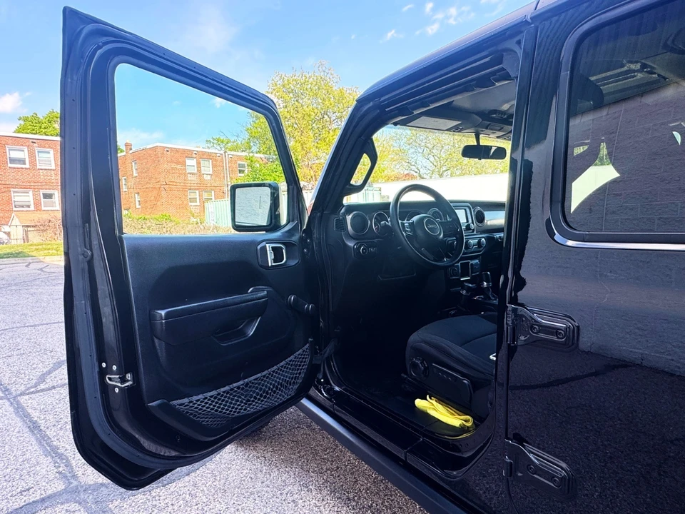 2021 Jeep Wrangler - Image 9 of 31