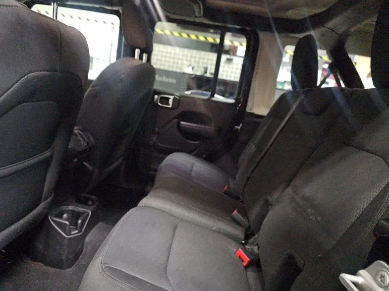 2021 Jeep JL Wrangler - Image 17 of 18