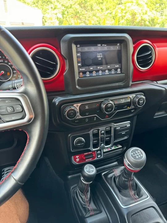 2021 Jeep JT Gladiator - Image 10 of 19