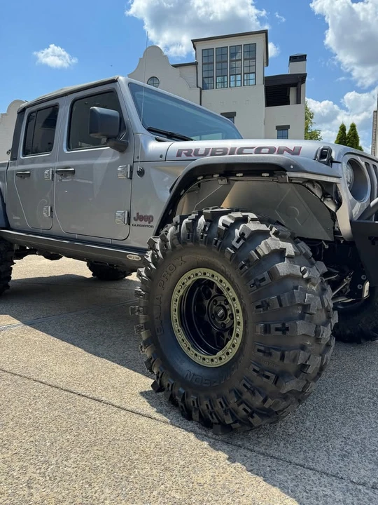 2021 Jeep JT Gladiator - Image 2 of 19