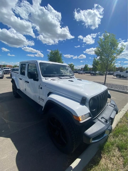 2021 Jeep JT Gladiator - Image 2 of 9