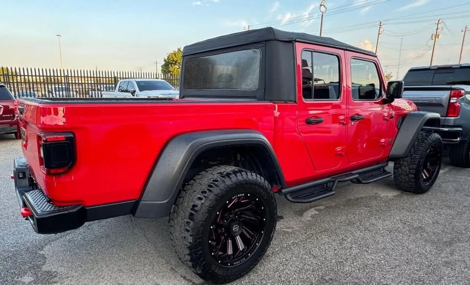 2021 Jeep JT Gladiator - Image 2 of 7