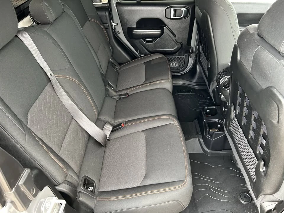2021 Jeep JT Gladiator - Image 10 of 16