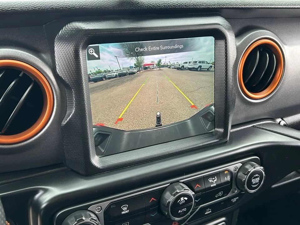 2021 Jeep JT Gladiator - Image 15 of 16