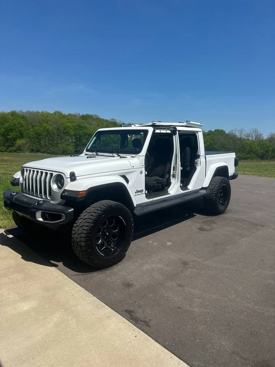 2021 Jeep JT Gladiator - Image 2 of 5