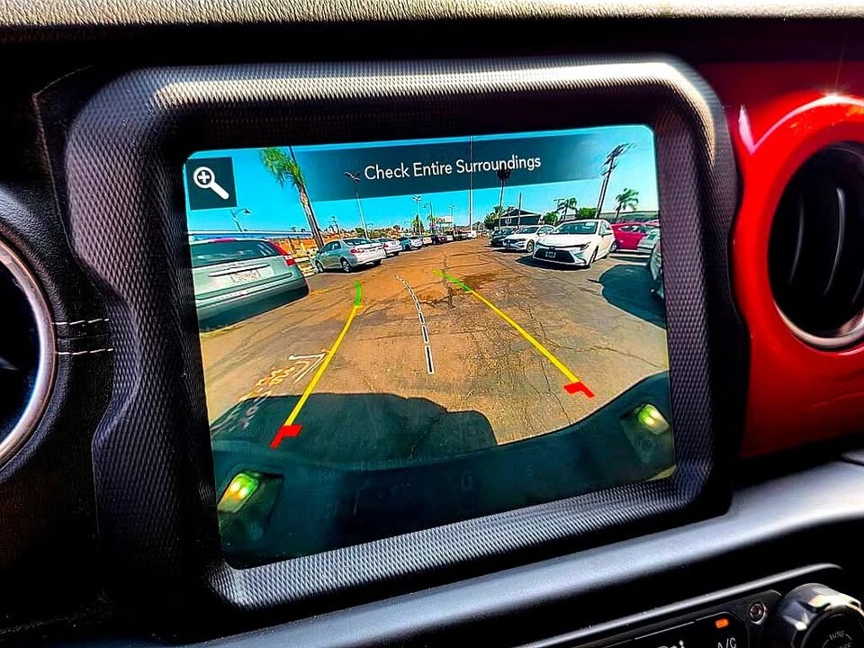 2021 Jeep JT Gladiator - Image 18 of 20
