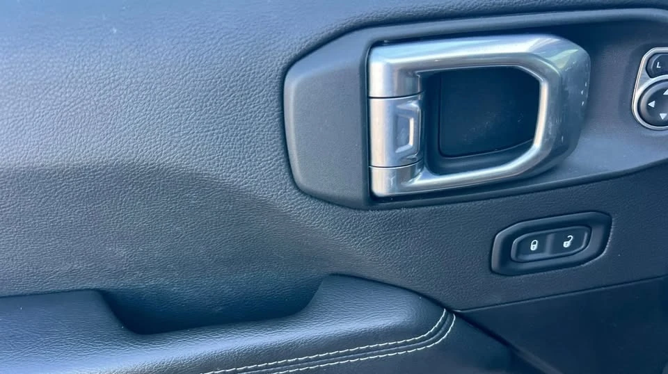 2021 Jeep JT Gladiator - Image 10 of 19