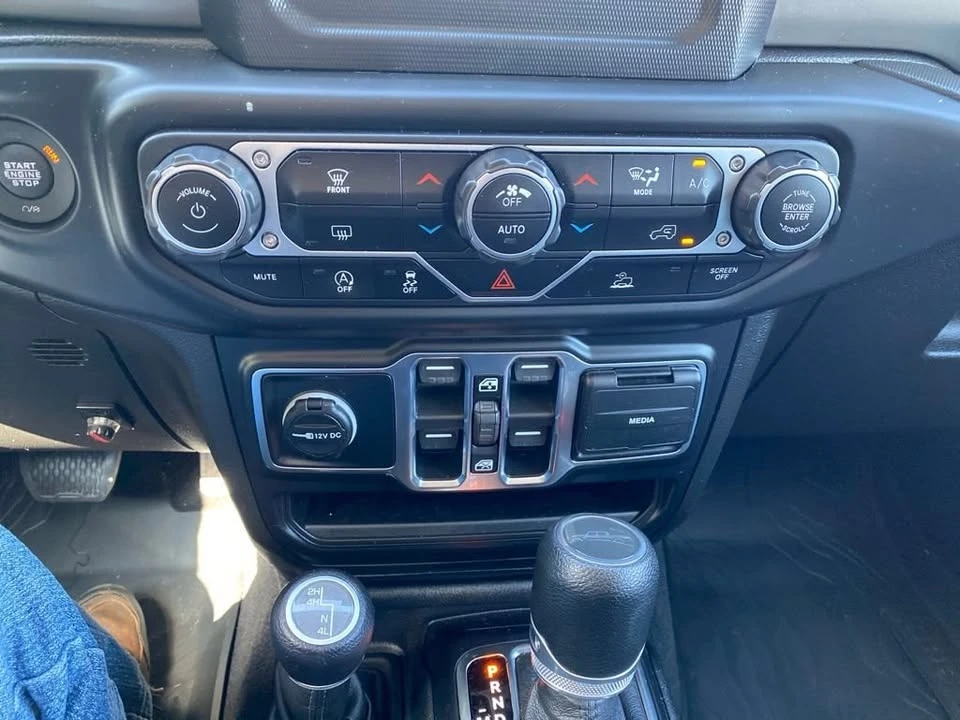 2021 Jeep JT Gladiator - Image 12 of 15