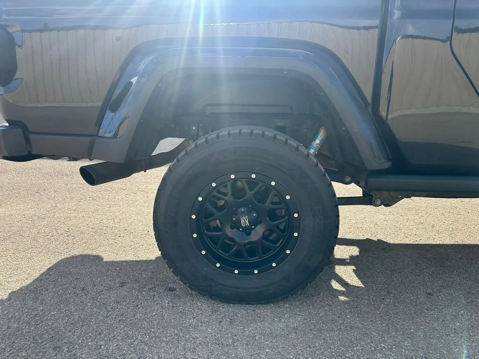 2021 Jeep JT Gladiator - Image 9 of 15