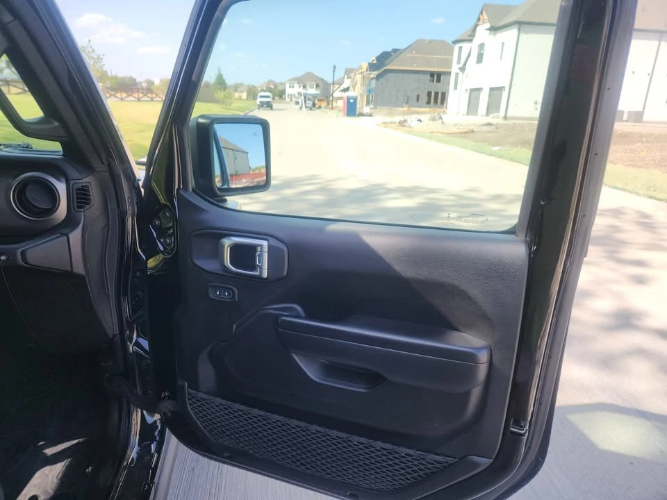 2021 Jeep JT Gladiator - Image 17 of 20