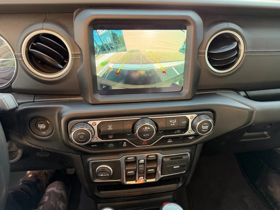 2021 Jeep JL Wrangler - Image 13 of 20