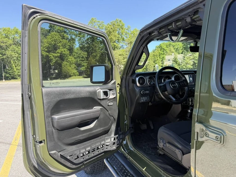 2021 Jeep JL Wrangler - Image 4 of 15