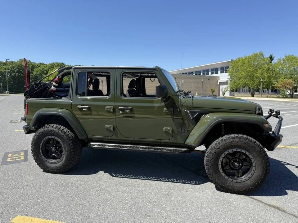 2021 Jeep JL Wrangler - Image 12 of 15