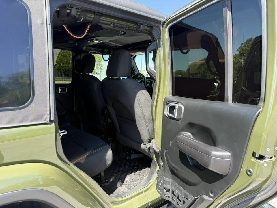 2021 Jeep JL Wrangler - Image 9 of 15