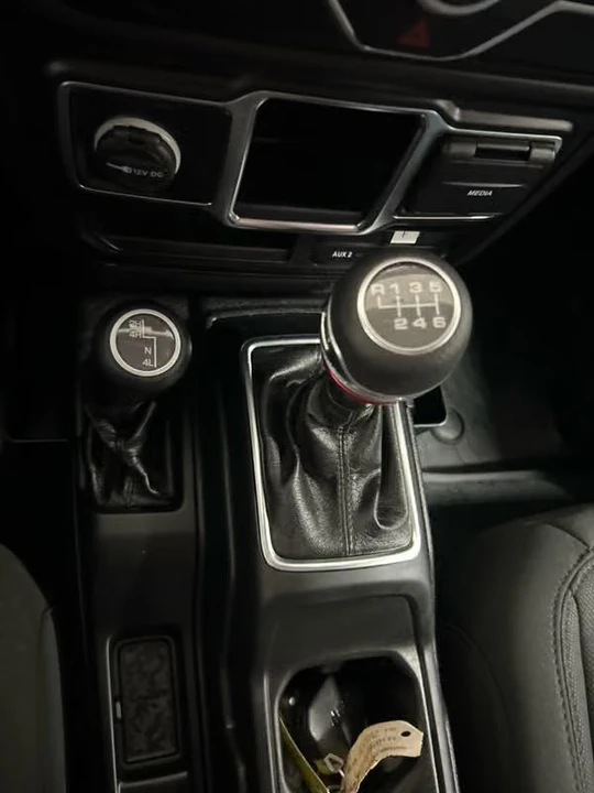 2021 Jeep JL Wrangler - Image 11 of 13