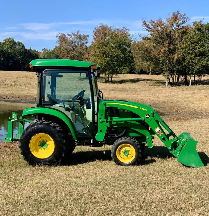 2021 John Deere - Image 2 of 14