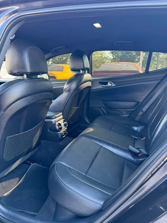 2021 Kia Stinger - Image 7 of 8