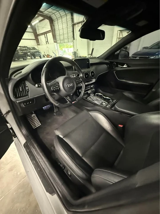 2021 Kia Stinger - Image 7 of 8