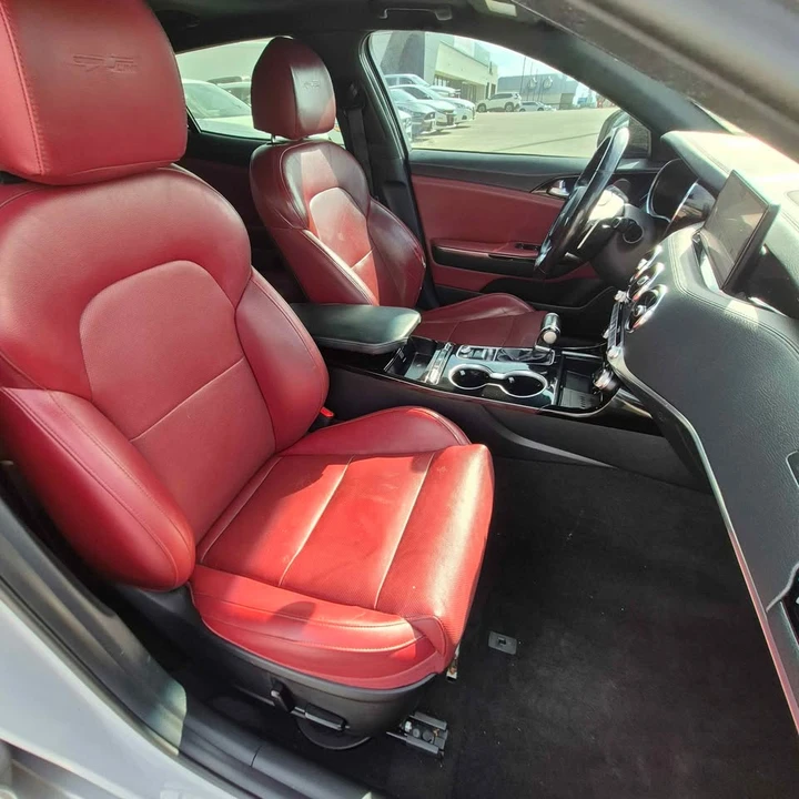 2021 Kia Stinger - Image 5 of 10