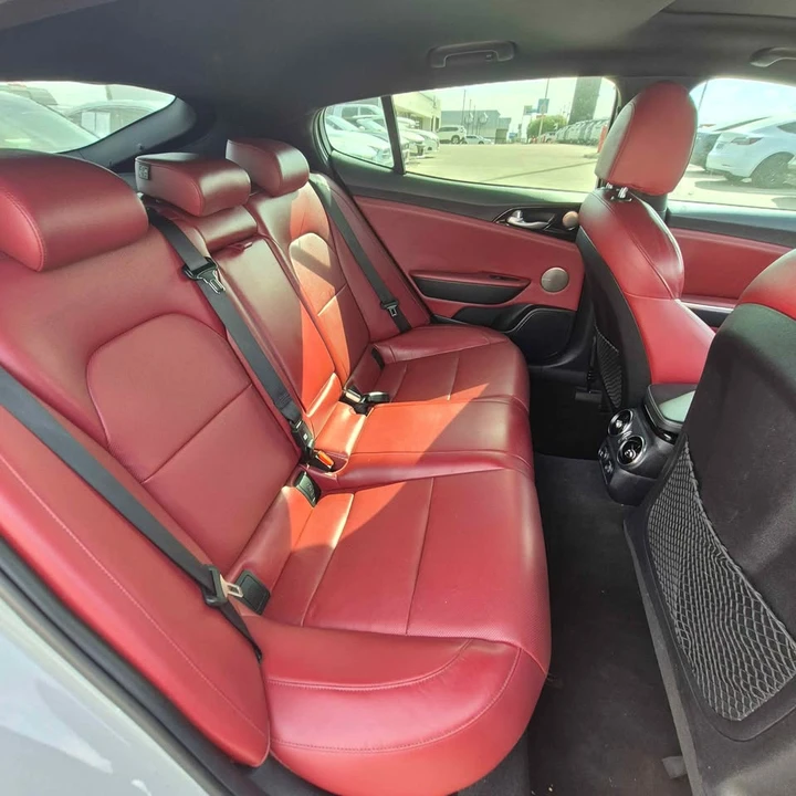 2021 Kia Stinger - Image 6 of 10