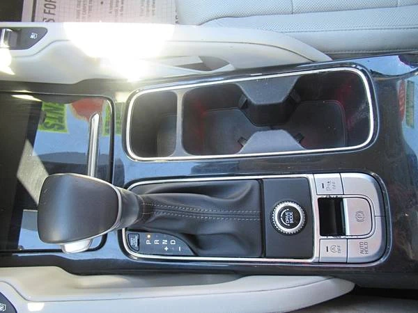 2021 Kia Telluride - Image 13 of 21