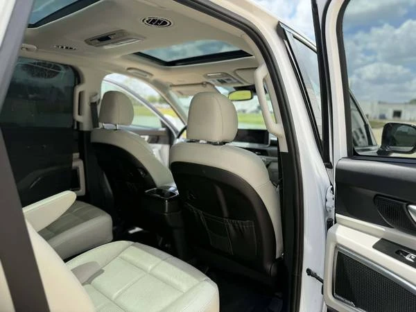 2021 Kia Telluride - Image 9 of 11