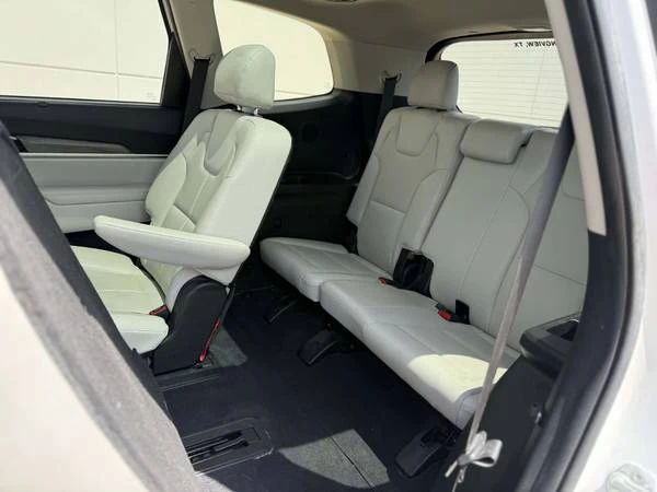 2021 Kia Telluride - Image 10 of 11