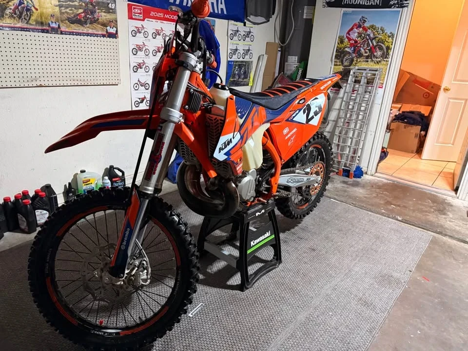 2021 KTM - Image 5 of 7