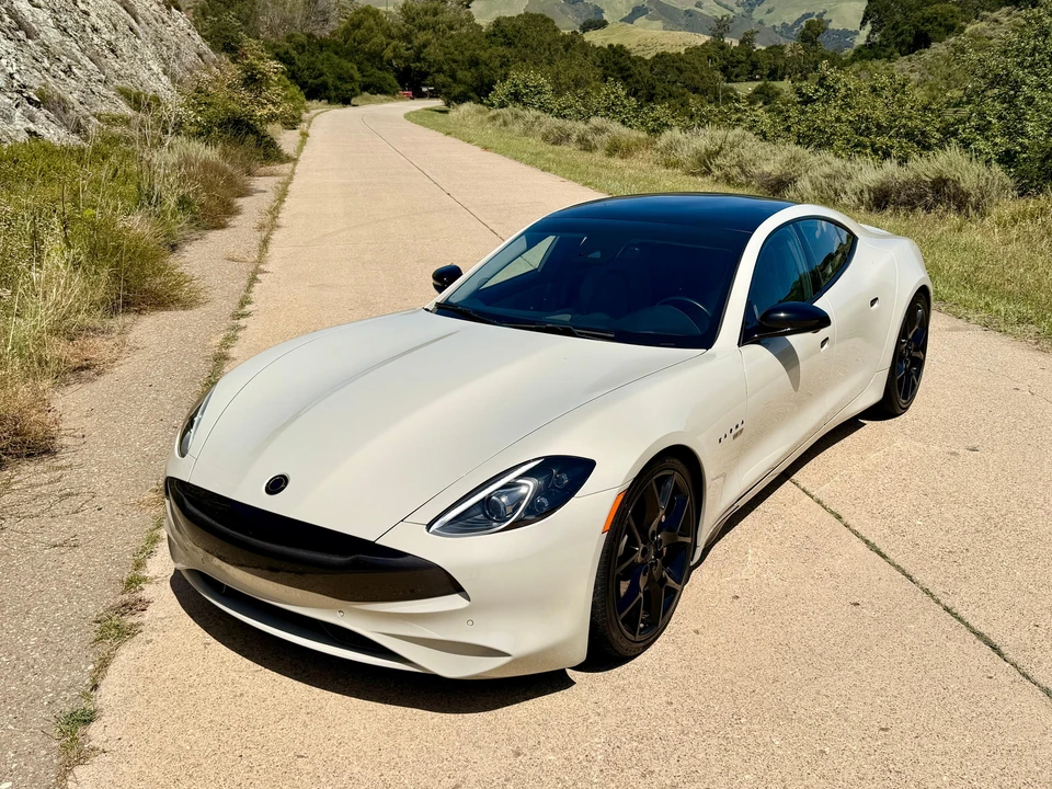 2021 Karma Revero - Image 9 of 31