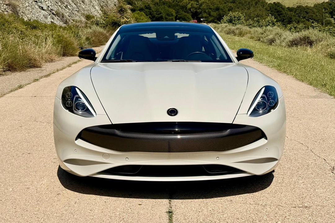 2021 Karma Revero - Image 2 of 31