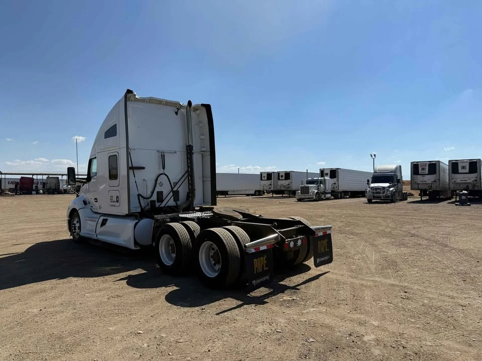 2021 Kenworth T680 - Image 7 of 12