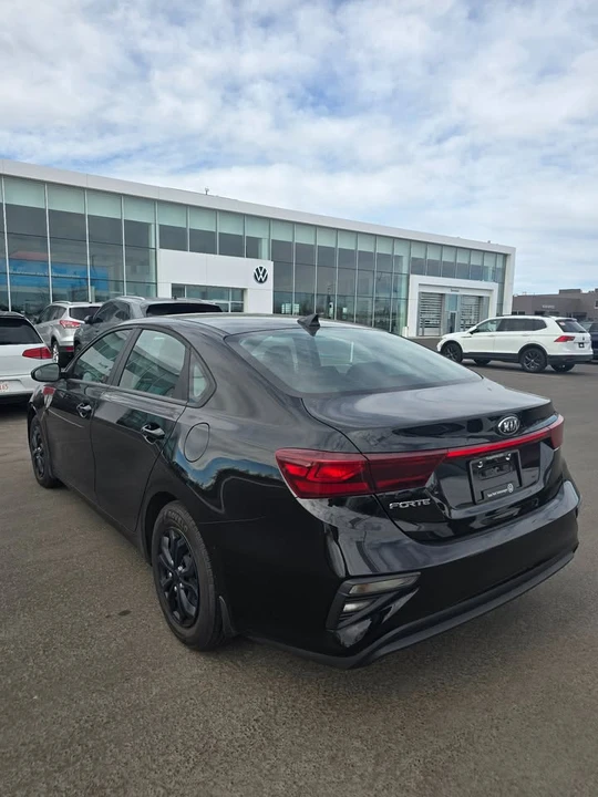 2021 Kia Forte - Image 4 of 13