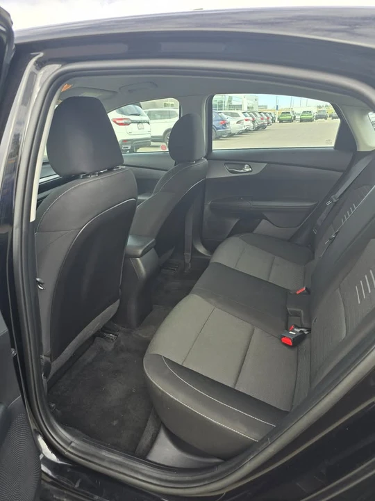 2021 Kia Forte - Image 12 of 13