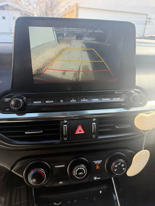 2021 Kia Forte - Image 9 of 16