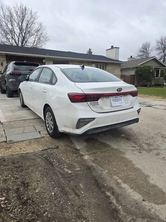 2021 Kia Forte - Image 5 of 8