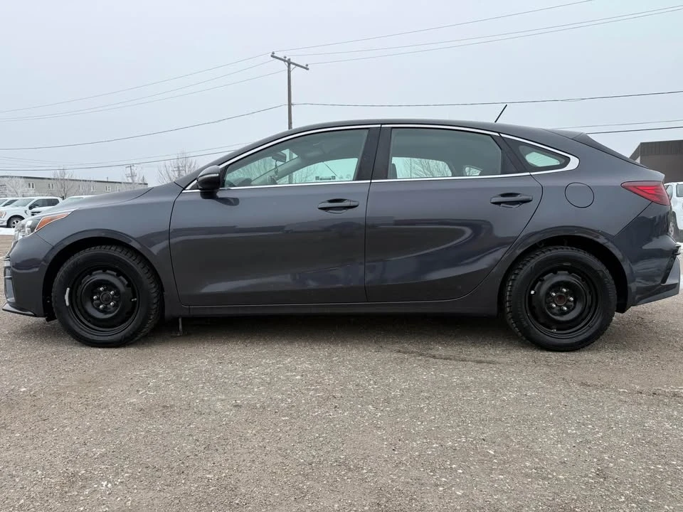 2021 Kia Forte - Image 4 of 18