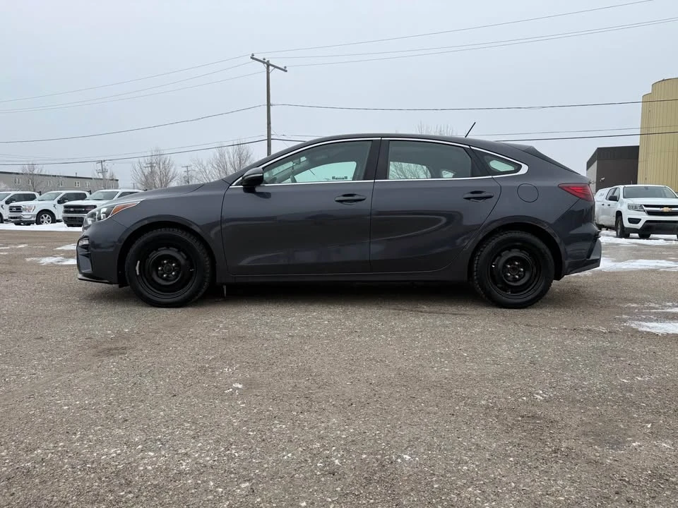 2021 Kia Forte - Image 3 of 18