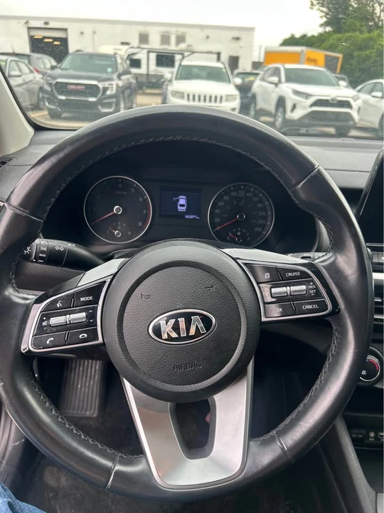 2021 Kia Forte - Image 2 of 8
